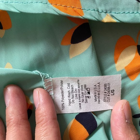 GREEN FLORAL SLEEVELESS TOP SIZE L/G - Picture 4 of 5